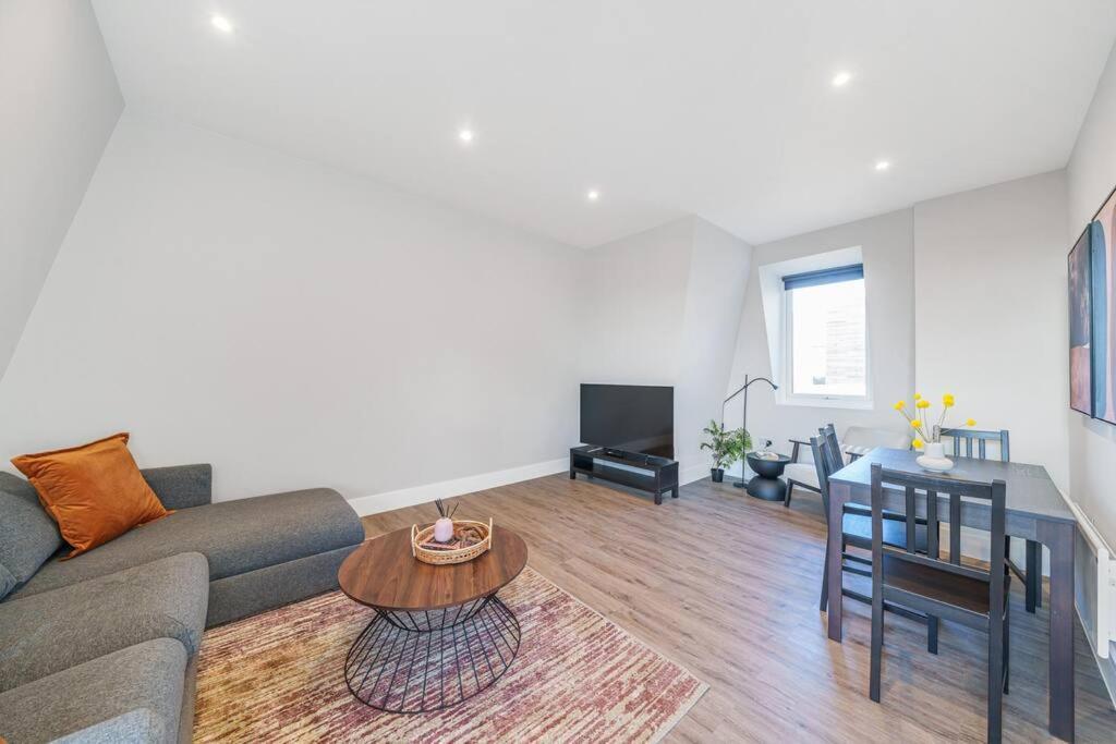 Tranquil 2-Bed Oasis In Tooting 20 Min To Central Apartment London Ngoại thất bức ảnh